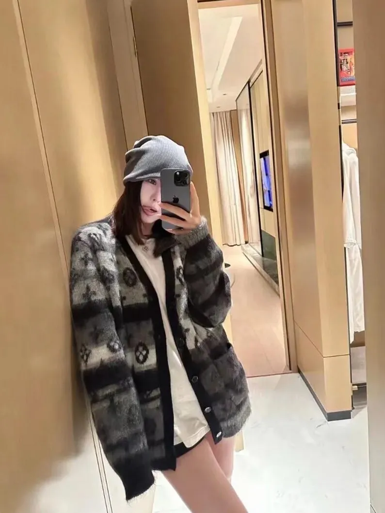 Louis Vuitton/
